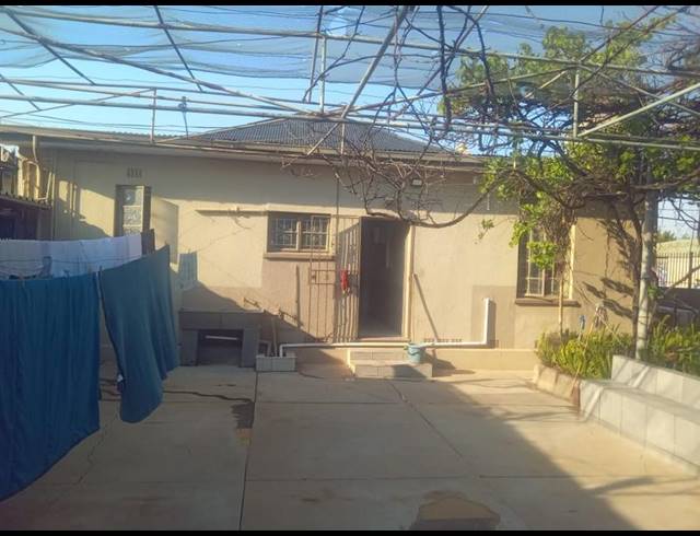 14 BEDROOM HOUSE FOR SALE IN BRIXTON